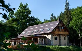 Pod Břesteckou skalou